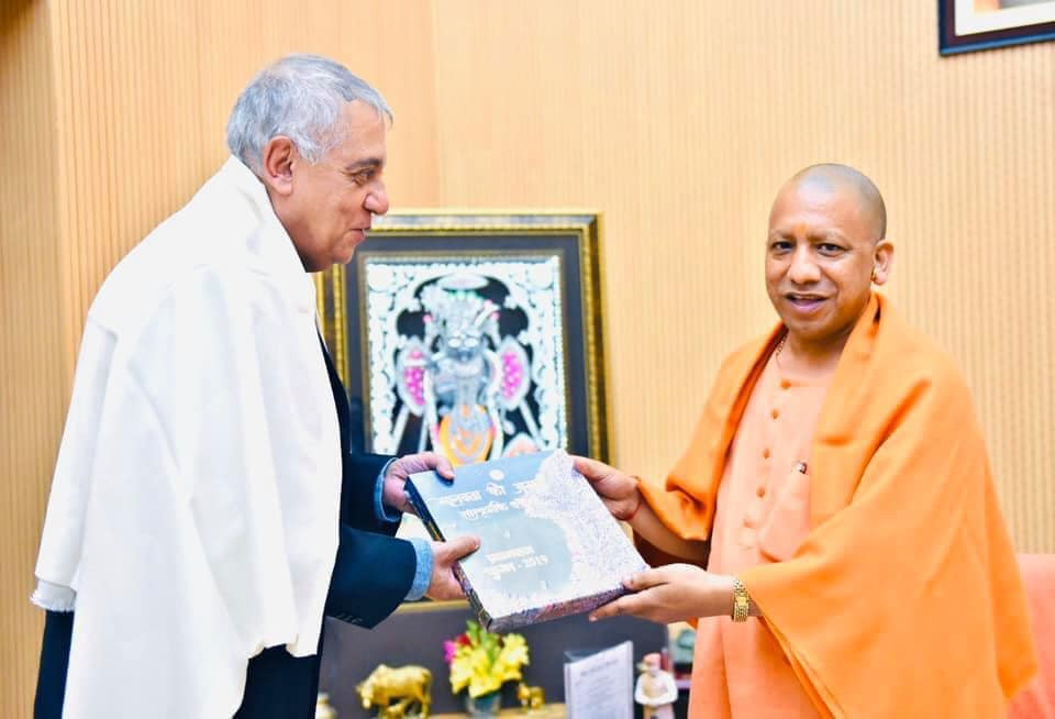 नेपाली काँग्रेसका नेता शशांक र मिनेन्द्रले भेटे योगी आदित्यनाथलाई