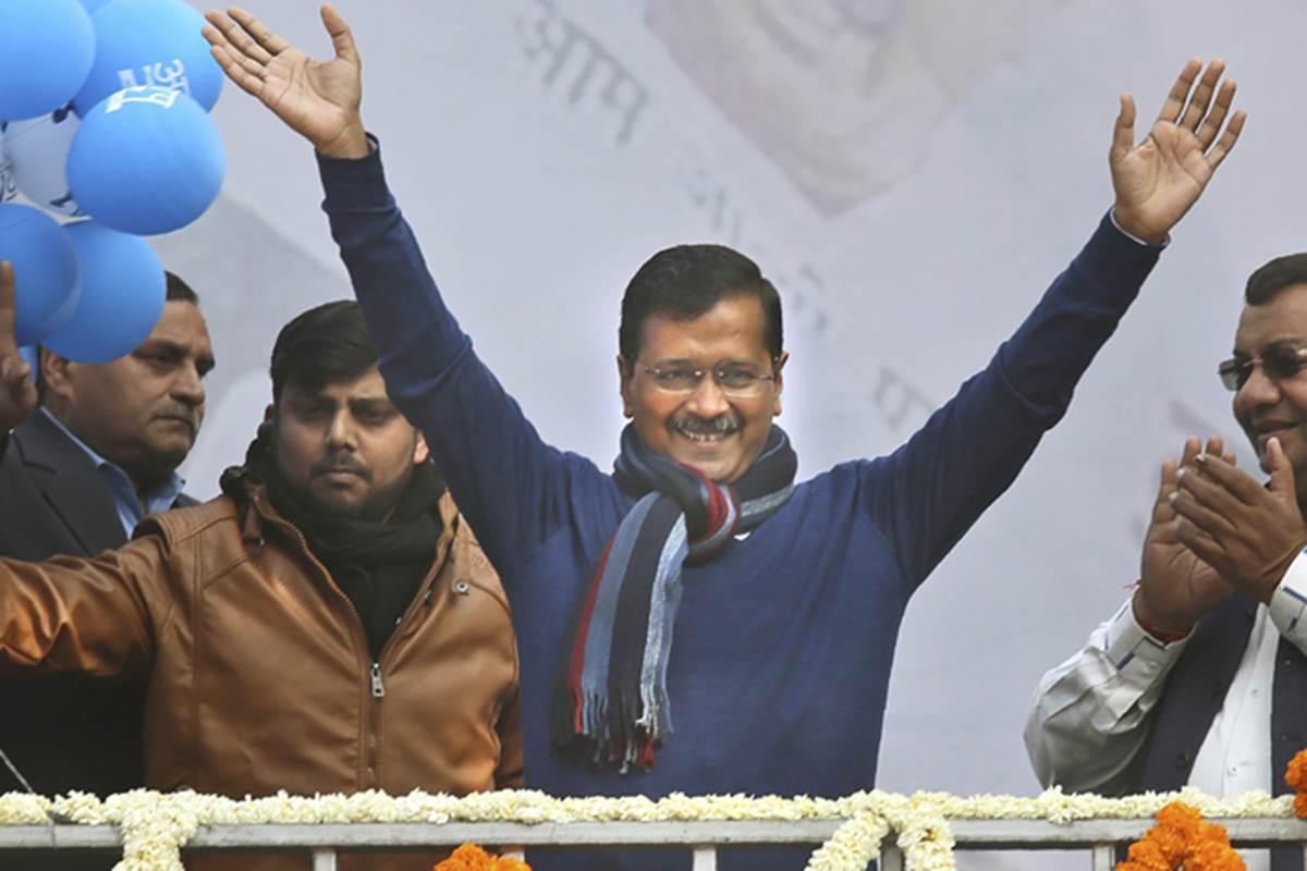 केजरीवालले तेस्रो पटक दिल्लीको मुख्य मन्त्रीको सपथ लिए