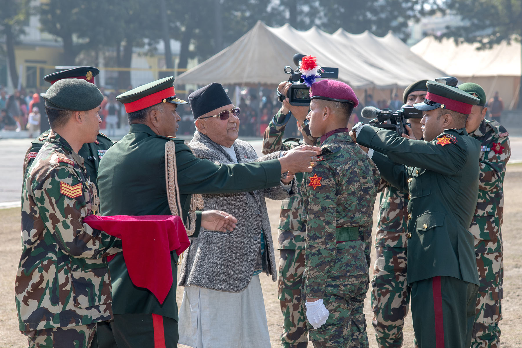 राष्ट्रनिर्माणमा समर्पित हुन युवाहरुलाई प्रधानमन्त्री ओलीको आह्वान