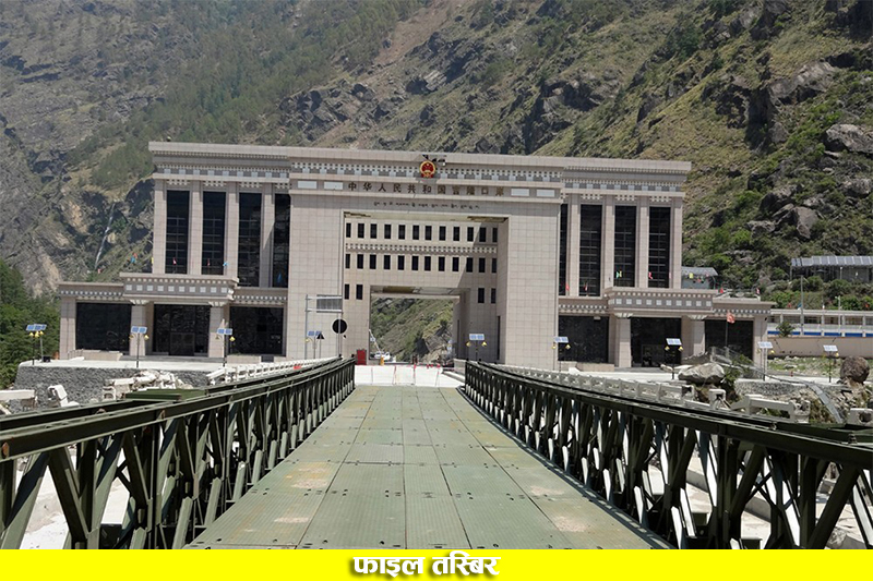 कोरोना भाइरसको त्रासका कारण तातोपानी नाकामा चिनियाँ सामान आयात शून्य