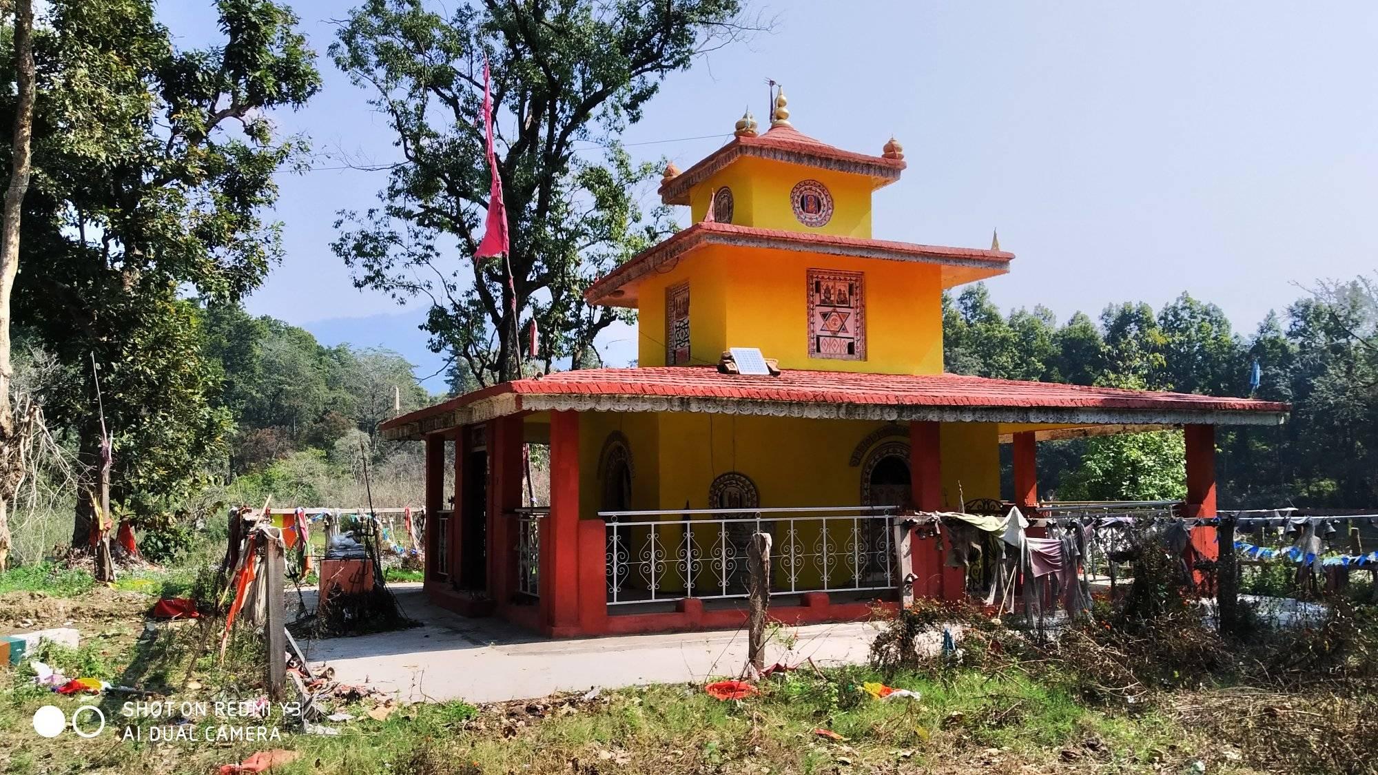 मणिकाधाममा लागेको मेलामा दुई लाख बढी भक्तजनहरुद्वारा अवलाेकन