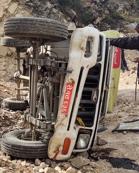 दार्चुलाकाे ऐरिछिनामा मालवाहक जीप दुर्घटना