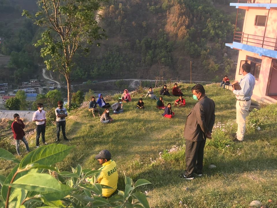 लगडाउन उल्लङ्घन गरी क्वारेन्टाइन पुर्याईएका २४ जना स्वास्थ्य परिक्षण पछि घर फर्किए