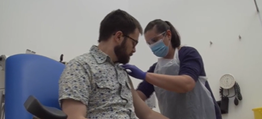 बेलायतले बनाइरहेको कोरोना विरुद्धको खोप यसै साता सार्वजनिक हुने, अनुसन्धानकर्ता उत्साहित