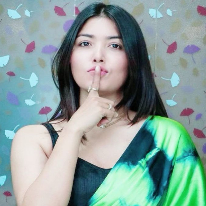 भारतीय मिडियाप्रति आक्रोश पोख्दै पूजा लेख्छिन्,– ‘मनिषा दिदीले भारतको नुन भिख मागेर खानुभएको होइन,