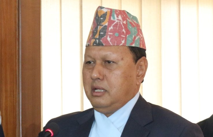 अग्रपङ्तिमा खटिएर काम गर्ने प्रहरी र एम्बुलेन्स चालकको बीमा गर्ने पूर्वमन्त्रीको बस्नेतको घोषणा