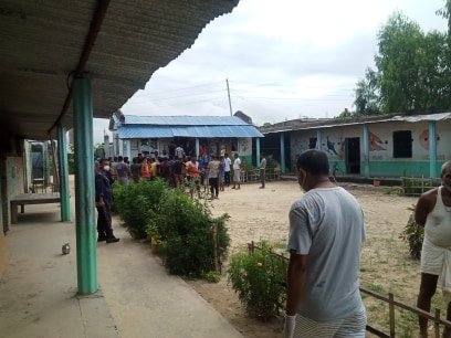 स्कुलमा झुन्डिएको अवस्थामा युवतिकाे शव फेला, हत्याको आशांका