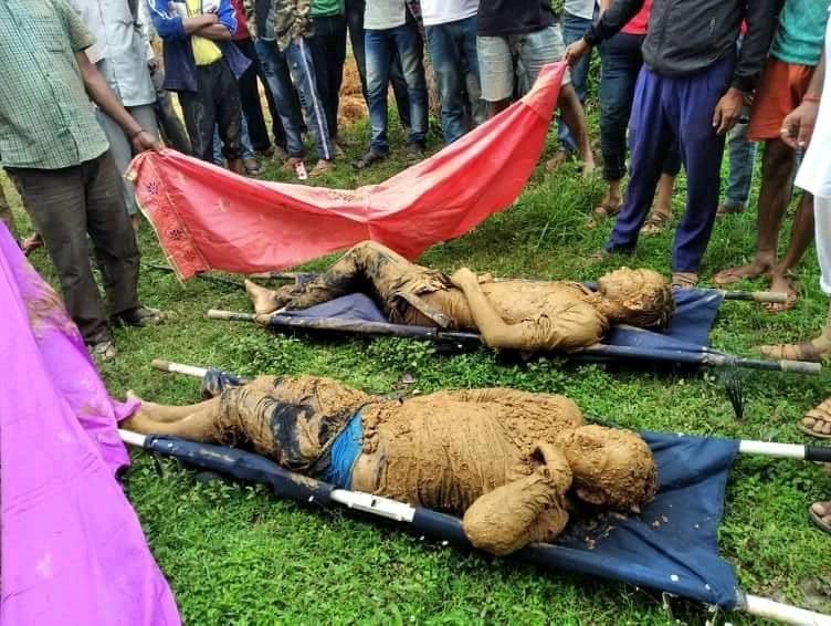 दुवै छोराको पहिरोमा पुरिएर देहान्त भएपछि दमाई परिवारको बिचल्ली, स्थानीय सरकारले सहयोग गर्नेतर्फ चासो नदिएको गुनासो