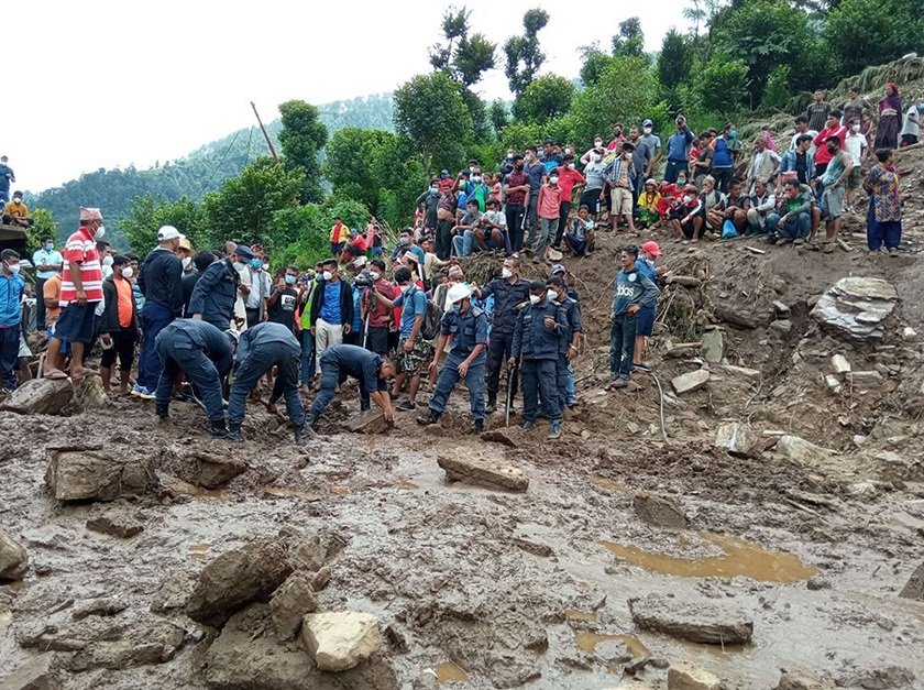 सिन्धुपाल्चोकमा मात्रै पहिरोबाट ७४ को मृत्यु, ४१ अझै बेपत्ता