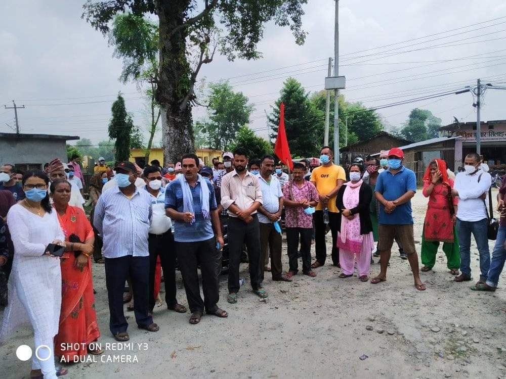 बिद्यालय स्थानान्तरणकाे बिरोधमा नेकपाद्वारा शुक्लाफाँटा घेराउ, कार्यपालिका निर्णय सच्याएर कारबाहीको लागि सिफारिस