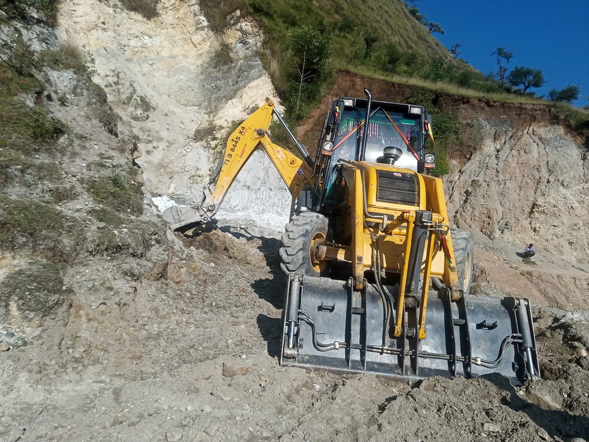 तीन महिनासम्म अवरुद्ध भएको मार्तडी–कोल्टी सडकखण्ड भोलीबाट सुचारु हुने