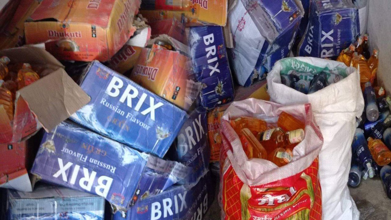 दार्चुलाको मालिकार्जुन मन्दिर नजिकै ५२ कार्टुन मदिरा बरामत