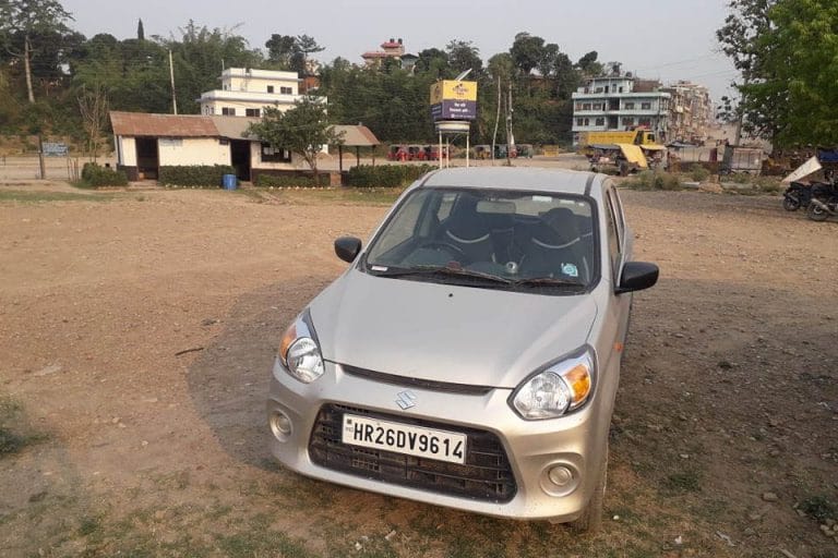 नेपाली सडकमा भारतीय सवारीको रजाइँ, सरोकारवाला मौन