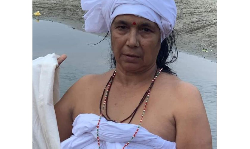 पतिको निधनपछि सिन्दूर पोते फाल्नुपर्ने प्रचलन तोडियो