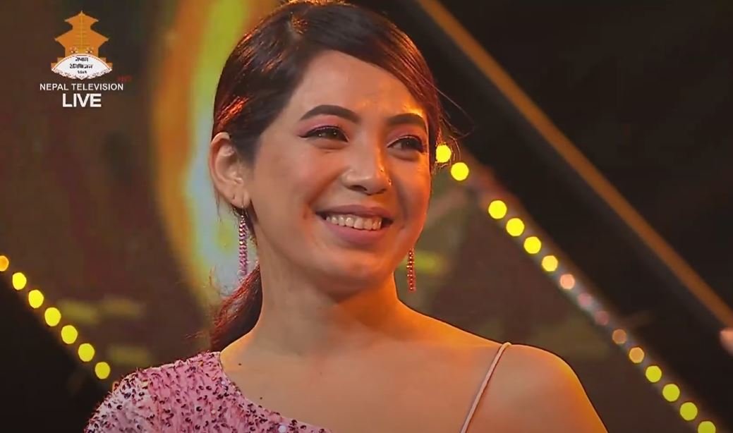 मेघा रियालिटी शो ‘नेपाल स्टार’को उपाधि पोखराकी एलिना गुरुङलाई