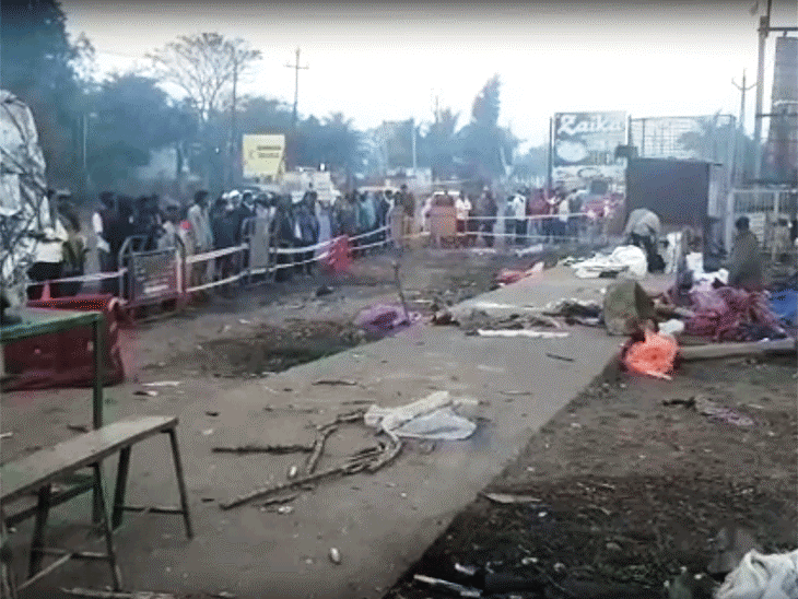 फुटपाथमा सुतिरहेका २० जनालाई ट्रकले किच्यो, १३ को मृत्यु, ७ को स्थिती गम्भीर