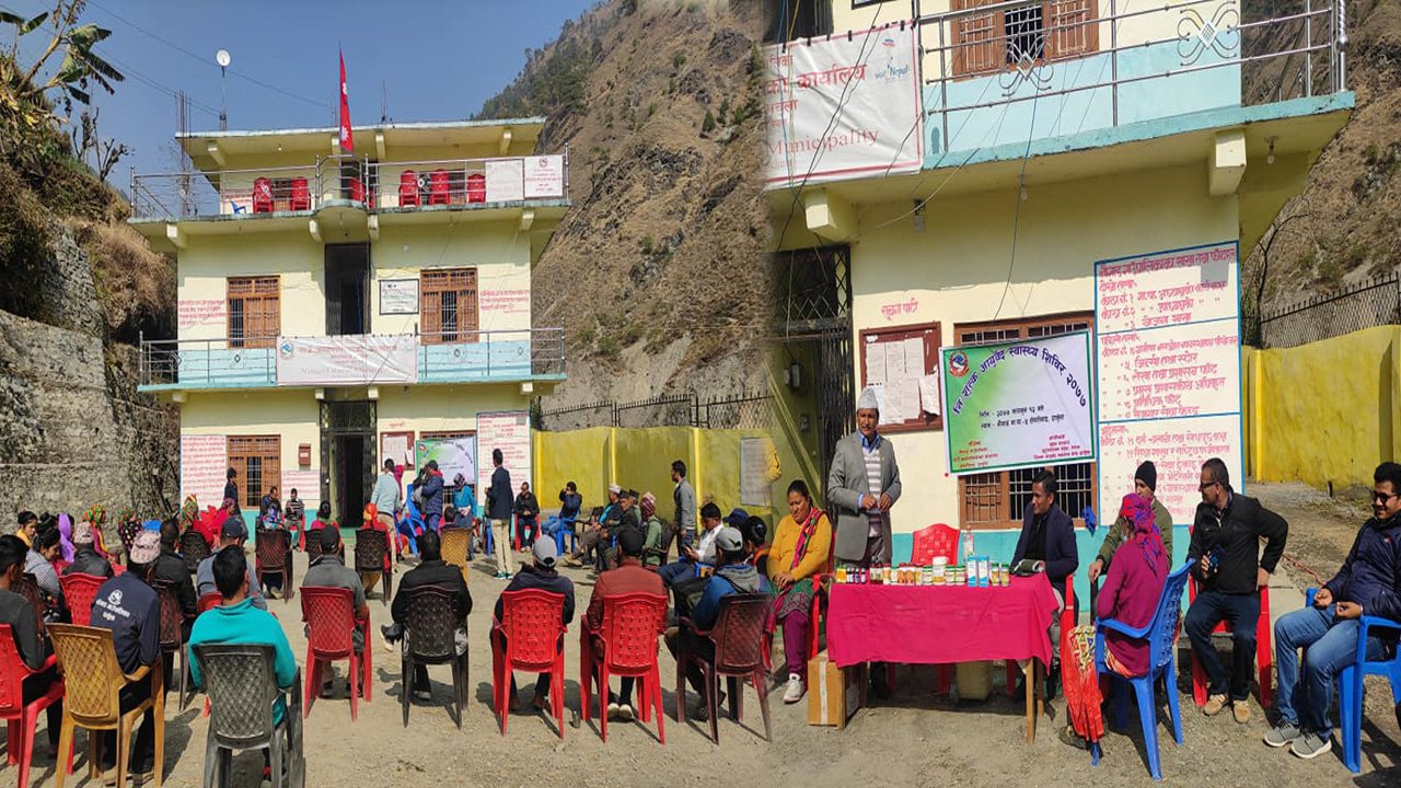 दार्चुलाको नौगाडमा एक दिने निशुल्क आयुर्वेद स्वास्थ्य शिविर सञ्चालन, १ सय ५० जनाले निशुल्क सेवा लिए