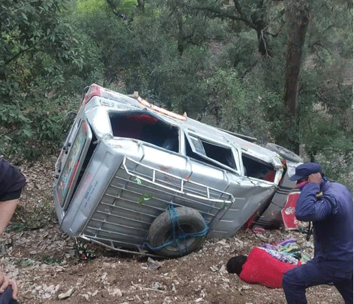 दार्चुला जीप दुर्घटना अपडेट : एक जनाको मृत्यु, ८ जनाले हाम फालेर सामान्य घाइते