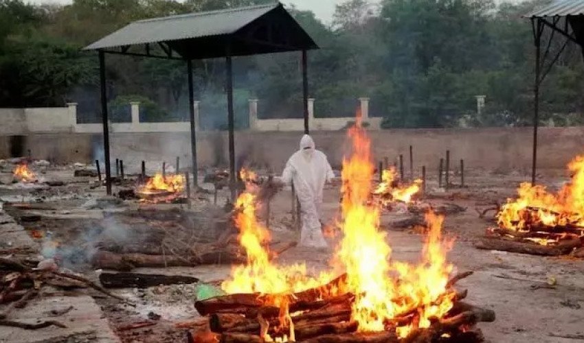कोरोना महामारीले रोजीरोटी खोसिएको बेला शव व्यवस्थापनका लागि समेत चर्को शुल्क