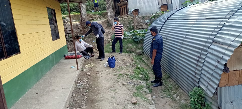 कोरोना मुक्त भएसँगै अध्यक्ष शेर्पाको सक्रियता बढ्यो, स्वास्थ्यकर्मी र औषधिसहित गाउँ–गाउँमा