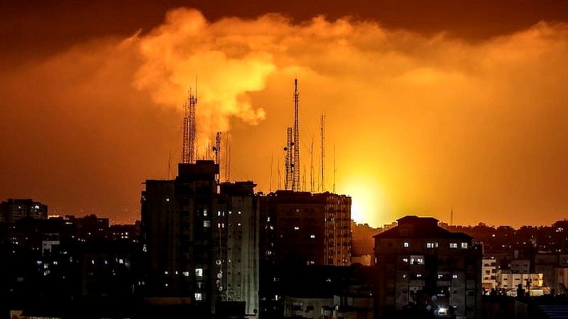 इजरायलले गरेको रकेट प्रहारबाट कम्तीमा २० जनाको ज्यान गयो