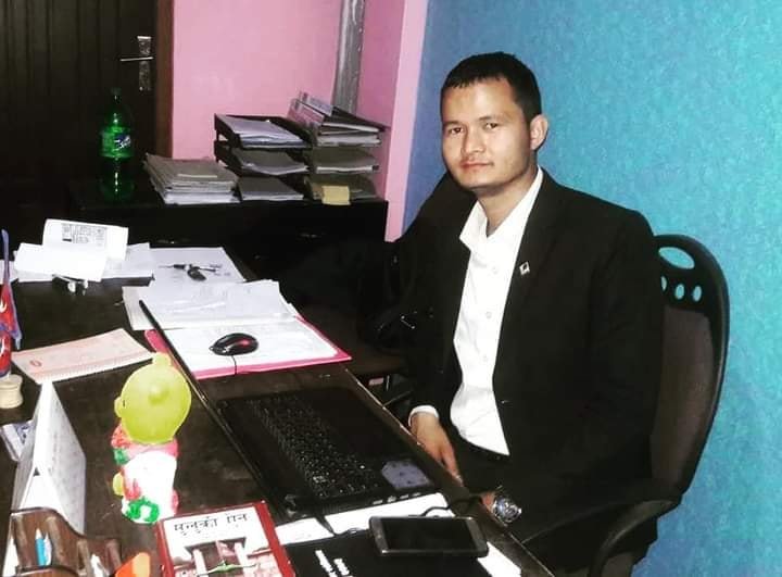 अधिवक्ता महराको नेतृत्वमा बाढीपीडितका लागि झण्डै चार लाख सहयोग संकलन