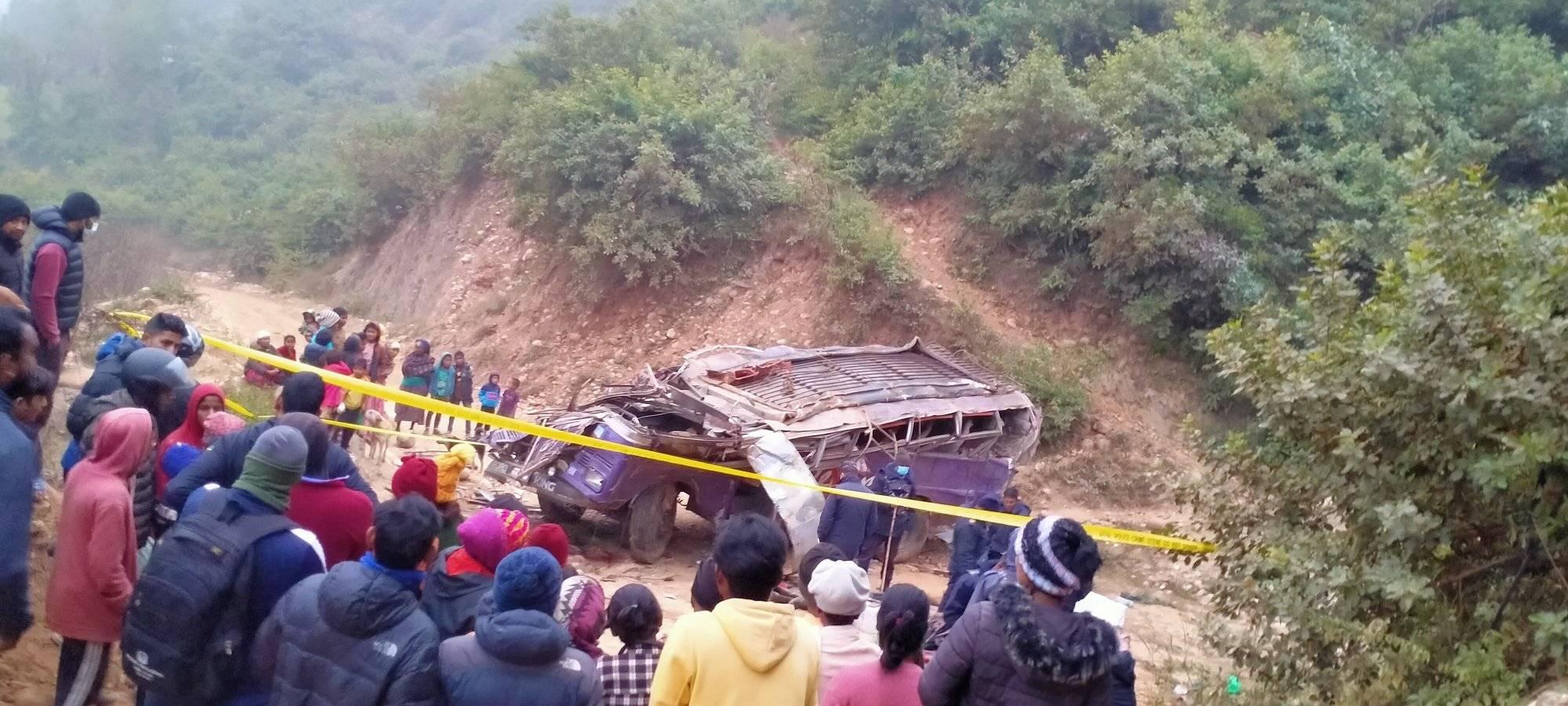 जाजरकोटमा यात्रुवाहक बस दुर्घटना, पाँच जनाको मृत्यु, २५ जना घाइते