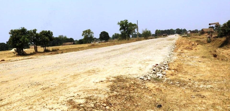 हुलाकी राजमार्गको दुर्दशा : दुई वर्षमा २० प्रतिशत काम