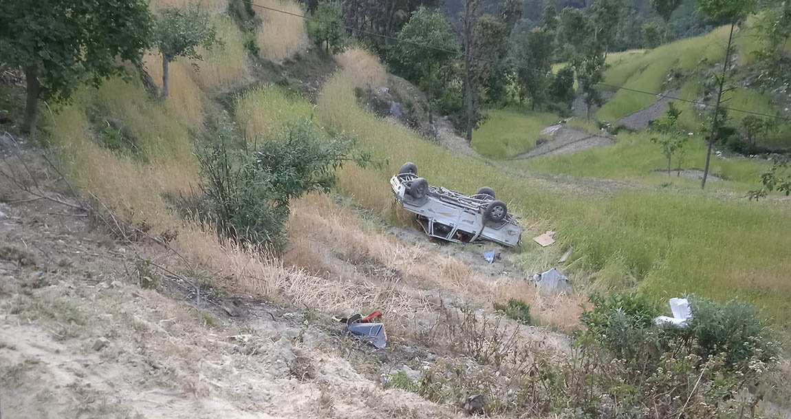 बैतडीमा यात्रुवाहक जीप दुर्घटना, एकजनाको मृत्यु, ११ जना घाइते