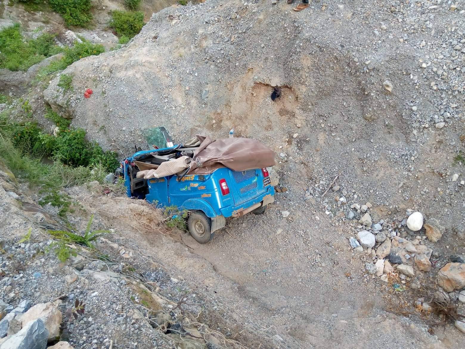 बझाङमा अटो दुर्घटना, चालक गम्भीर घाइते