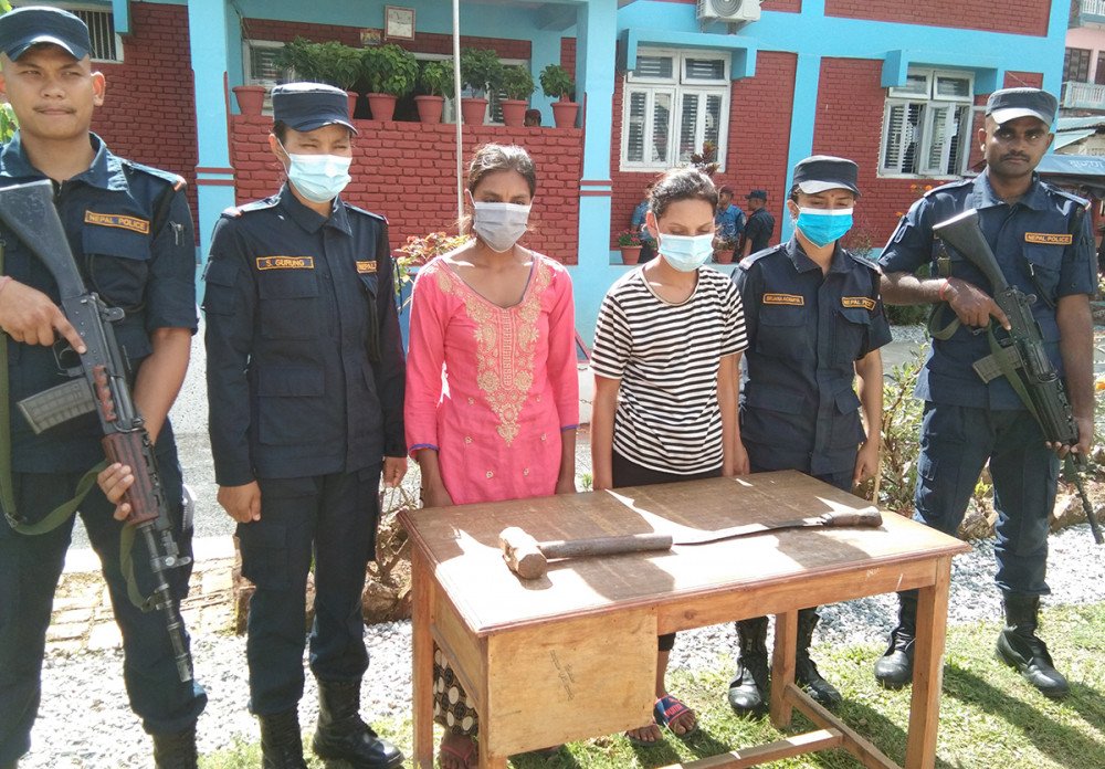 सँगै सुतेका पतिले अर्कै महिलासँग कुरा गरेपछि पत्नीले गरिन् हत्या !