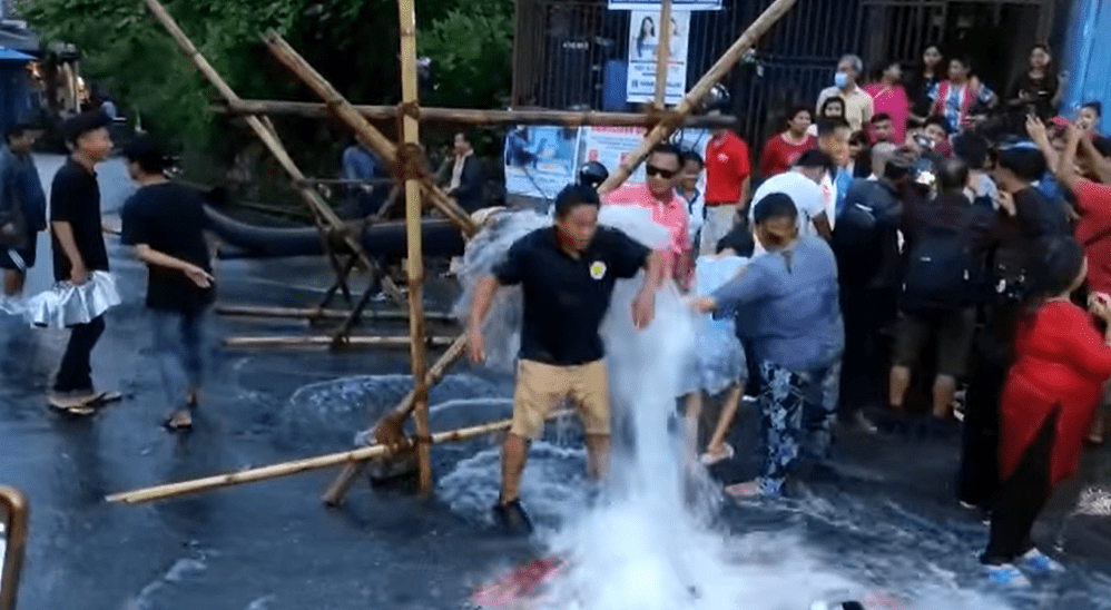 धरान बजारमा पानी ल्याउन सफल भए मेयर हर्क साम्पाङ