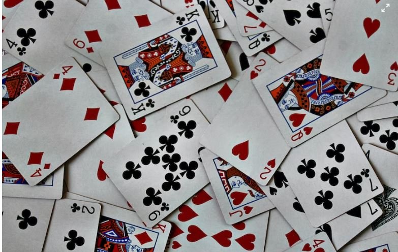 जुवातास खेलिरहेको अवस्थामा ९ जना पक्राउ