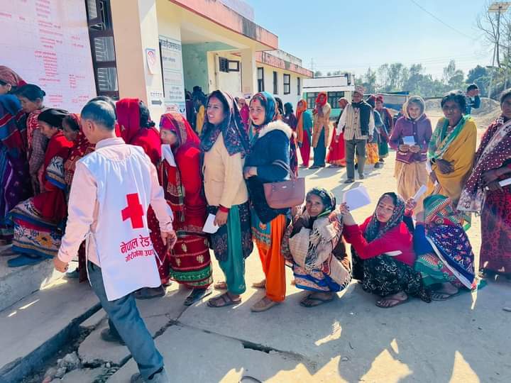 कैलालीको गौरीगंगा-२ काे प्राथमिक स्वास्थ्य केन्द्र चौमलामा आँखा शिबिर सम्पन्न