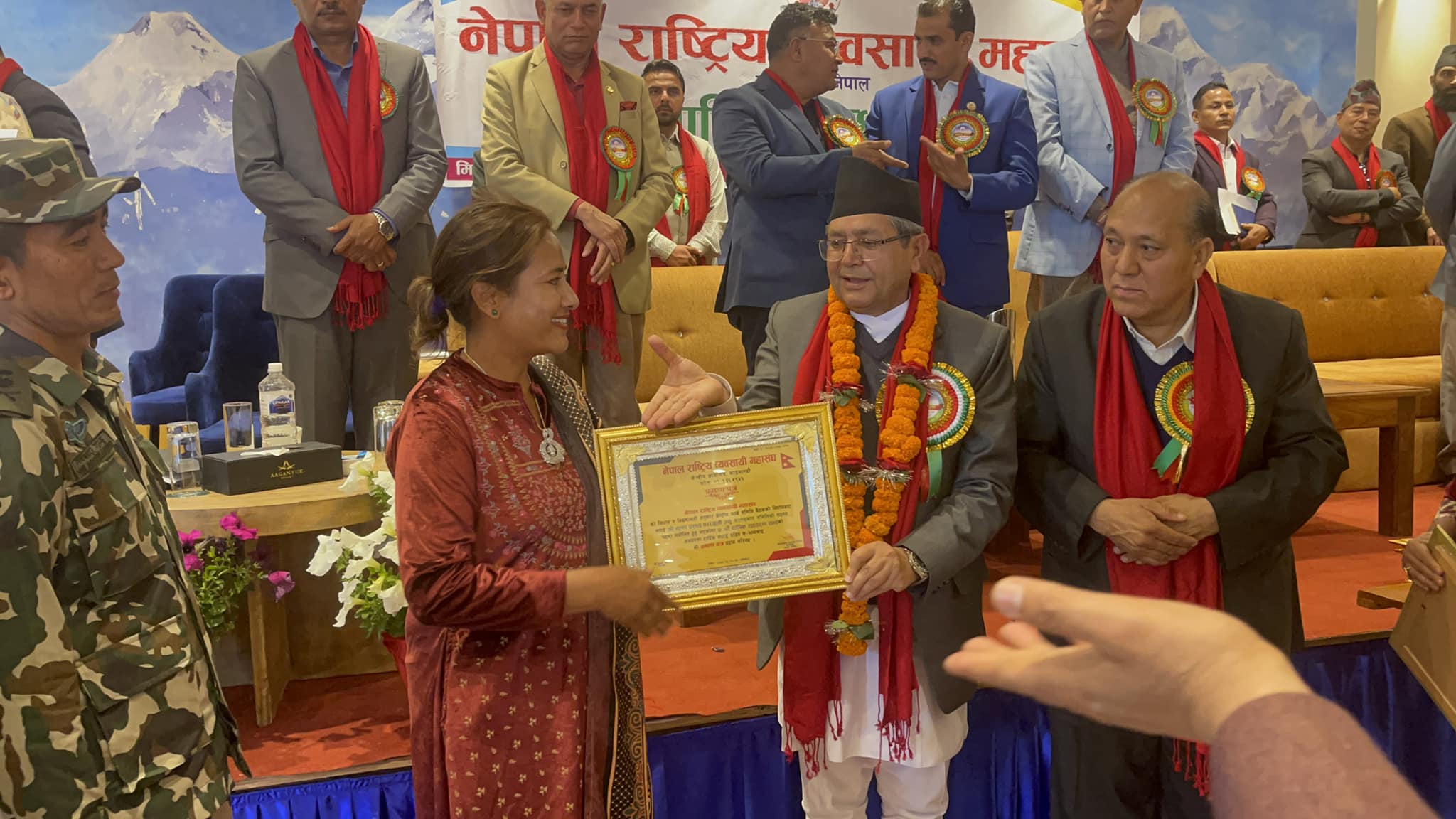 नेपाल राष्ट्रिय व्यवसायी महासंघकी महिला उपाध्यक्ष लक्ष्मी खड्का सम्मानित