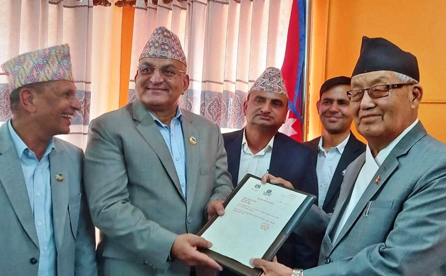 गण्डकीको मुख्यमन्त्रीमा कांग्रेस संसदीय दलका नेता सुरेन्द्रराज पाण्डे नियुक्त