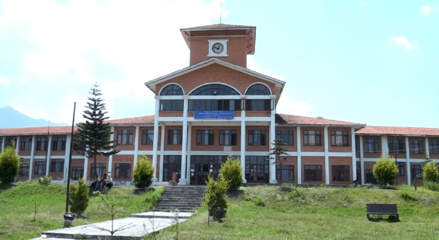 शिक्षामा होइन, कीर्तिमानको चक्करमा त्रिवि