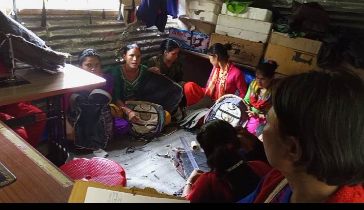 बझाङमा बन्यो अल्लो प्रशोधन गरी झोला, पालिकाले खरिद गरिदिने