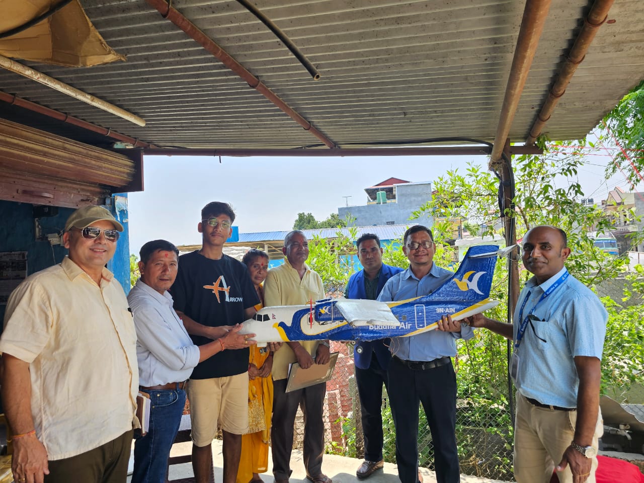 बुद्ध एयरको नमुना जहाज बनाउने अभयलाई एक लाख पुरस्कार