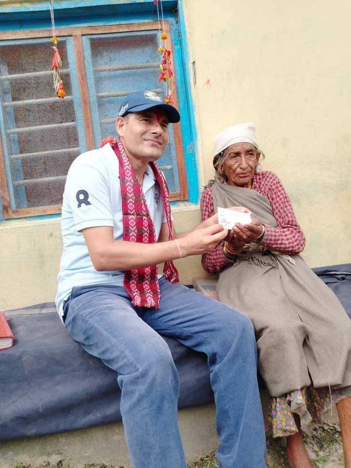 बझाङमा ८९वर्षिया गिठी देवी जोशीले घरमै पाइन् नागरिकता