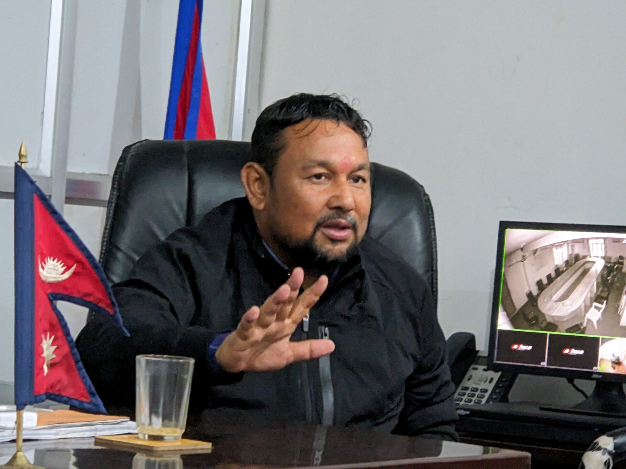 नगरप्रमुख नै भन्छन्- नदी उत्खनन‍्लाई रोक्नु हुँदैन