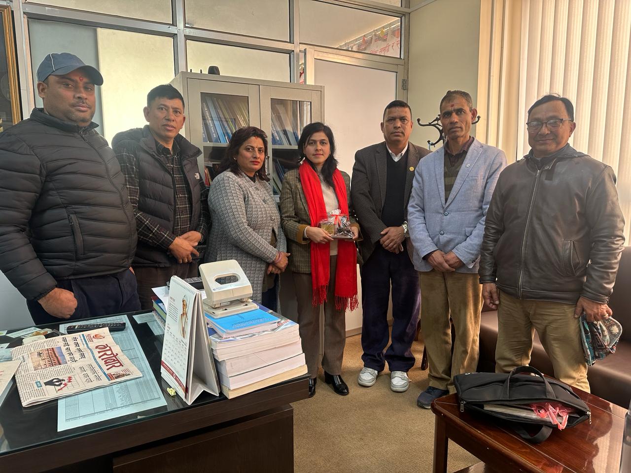 नेपाल व्यापार संघका अध्यक्ष गौतम र कर कार्यालय ठमेलका प्रमुखबिच भेटवार्ता