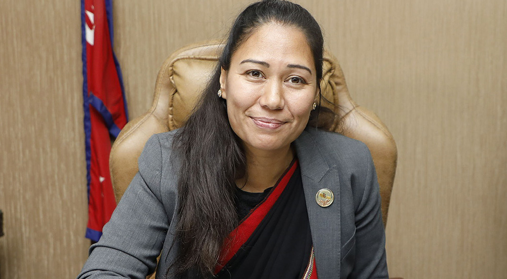 शिक्षामन्त्री श्रेष्ठको आग्रह- शिक्षालयलाई दलीय राजनीतिको चपेटाबाट बाहिर निकालौं