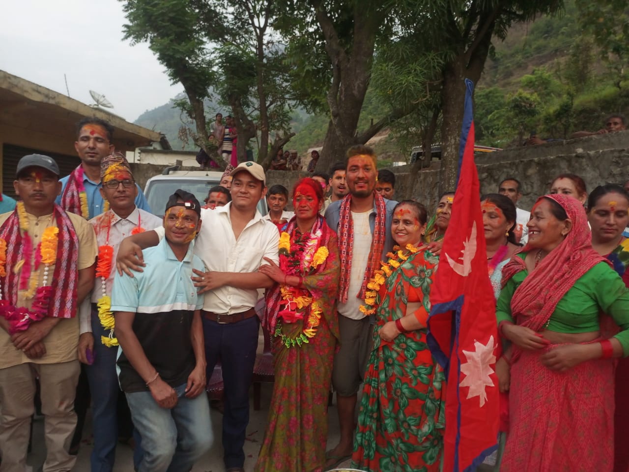 सुरेन्द्र पाल मन्त्री भएपछि बैतडीका विभिन्न ठाउँमा दिपावली गरियो