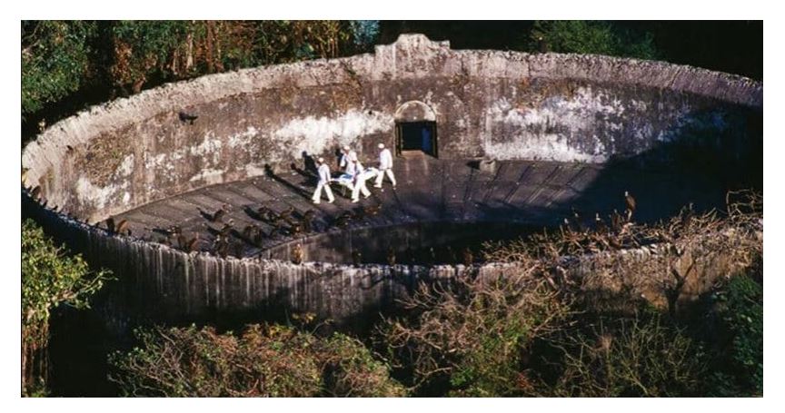 के रतनटाटाको मृत शरिर गिद्दलाइ खुवाउन लागिएको हो ?