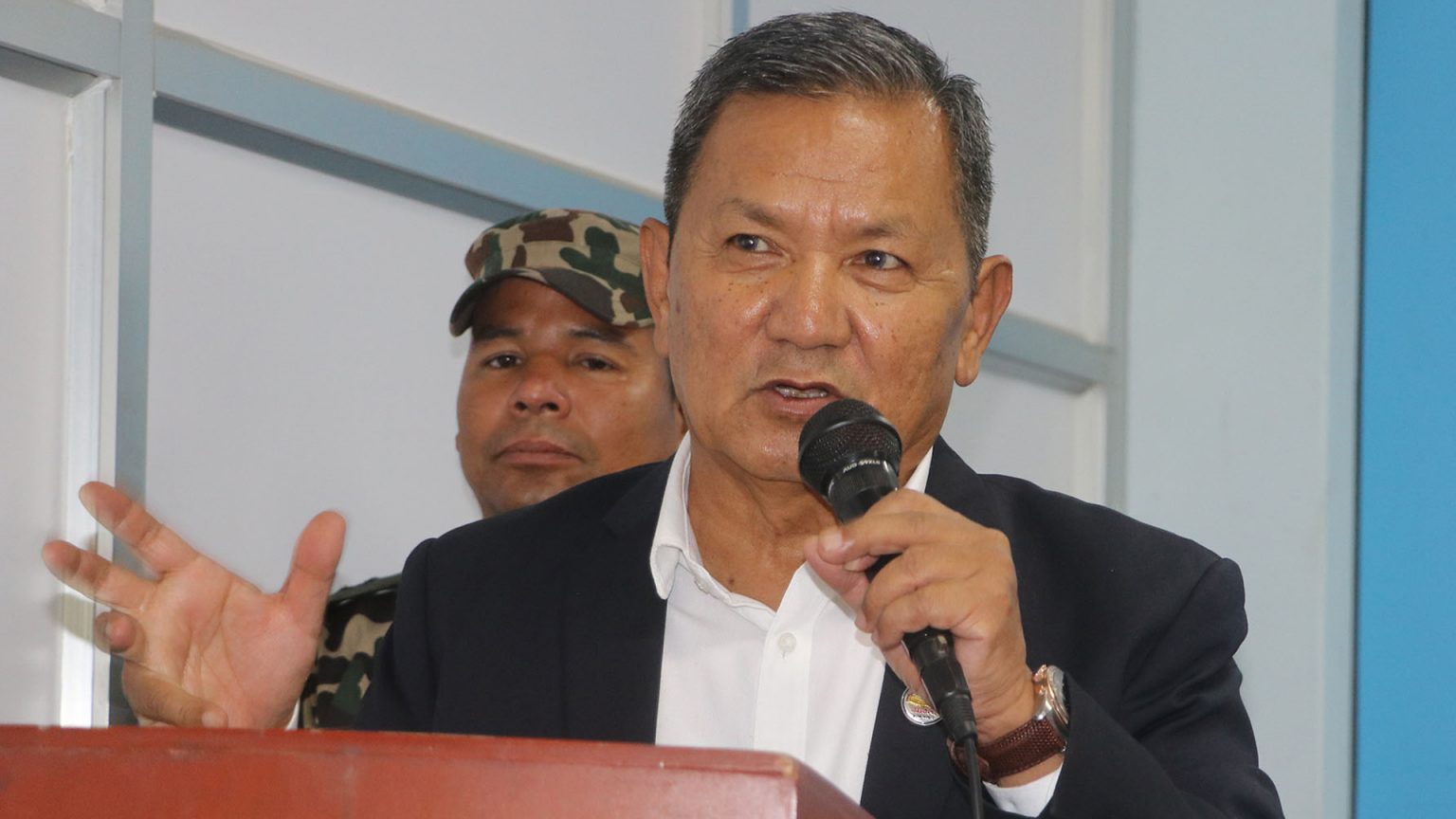 सञ्चारमन्त्री गुरुङको घरमा आगजनी