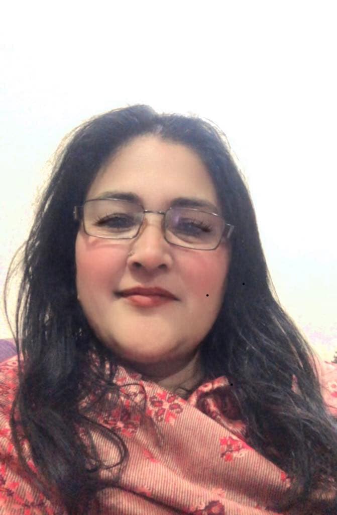 सम्झनाका रङ्ग साथीहरूको साथ