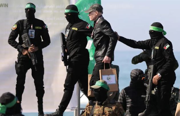 हमासले रिहा गर्‍यो दुई बन्दी