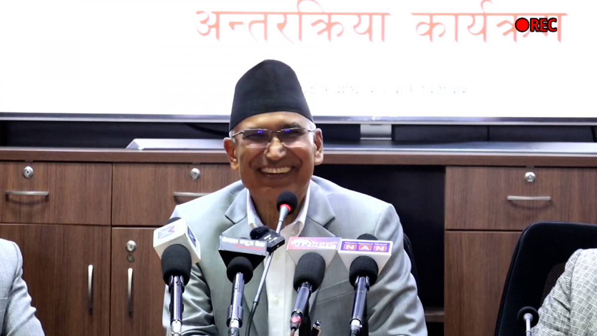 बजेट कार्यान्वयनमा अर्थमन्त्री पौडेलको जोड, खरिद प्रक्रिया जेठ १६ गतेदेखि अघि बढाउने तयारी