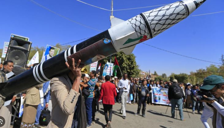 हुथीकाे एक निशानामा अमेरिकाको ३.४० अर्बकाे सम्पति नष्ट, १०० बढी जहाज ध्वस्त